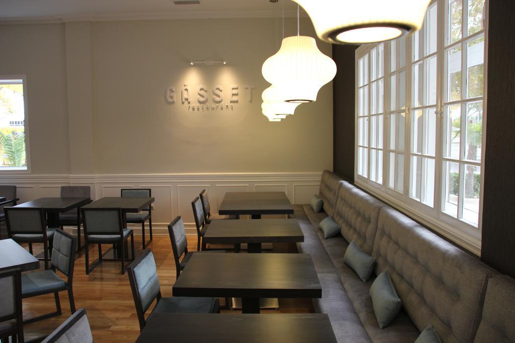 皇家公园酒店 雷阿尔城 外观 照片